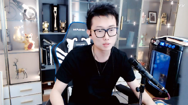 小少焱庆典细数到场嘉宾