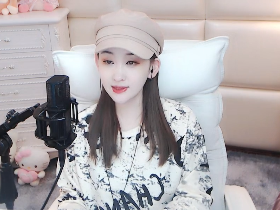 大美美搭配贝雷帽!温柔气息十足