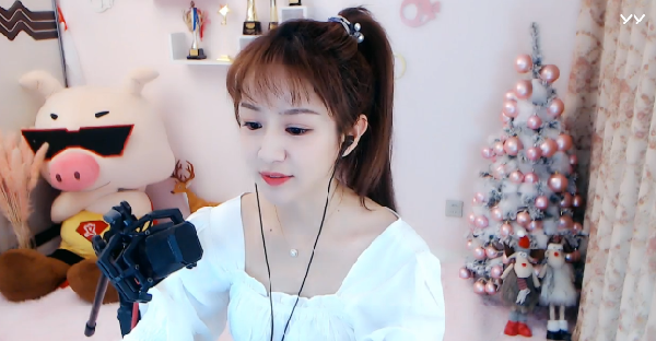 女神文儿开播甜美可爱美照