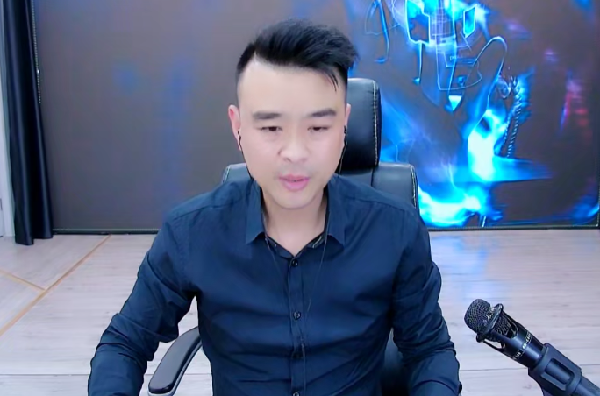 大哥频繁改名,吓坏大衣哥!