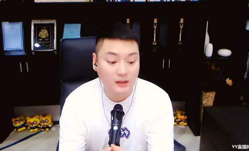 老李与大宝也有联系，常发微信