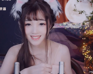 一秒心动!少寒吊带纱裙让人移不开眼!