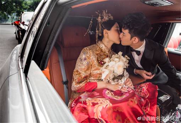 祝福阿哲大婚,贴吧盖楼赢好礼!