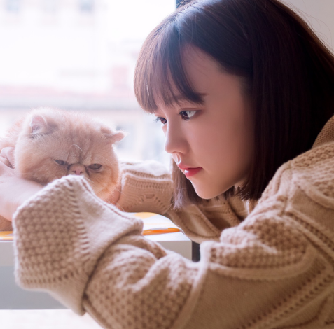 可爱呆萌!饭思思甜美写真来袭