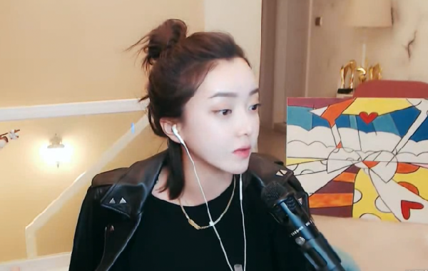 神豪姓氏哥关注阿扎,期待相见!