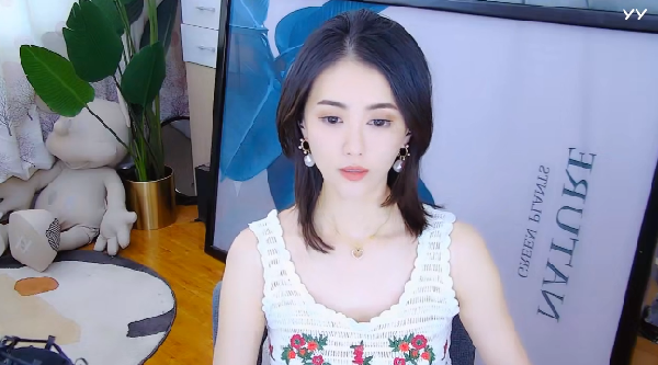 夏天福利来了!小金娃清凉背心