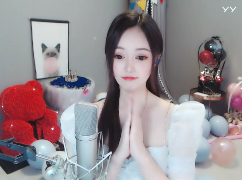 天仙下凡!女神洛瑶公主裙美照