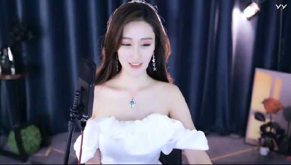 1046万票后!小姨子394万票夺头条