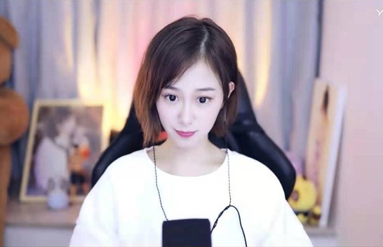 快来收藏!小阿七高颜值美照!