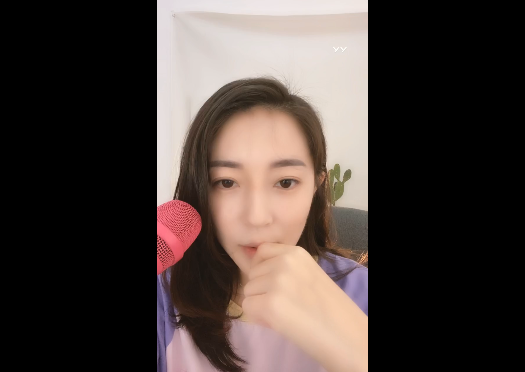 玄觞睡衣开播,绝美容颜惊艳你