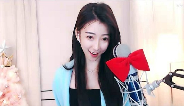 速看!杨大爷最新美照曝光!