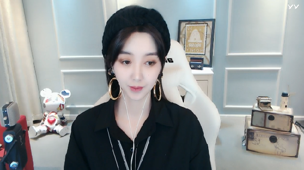 倾城倾国!静静完美身材开播美照