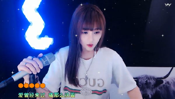雪儿随意穿搭,掩盖不住完美容颜