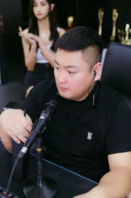 李先生放话，二婚必大办一场！