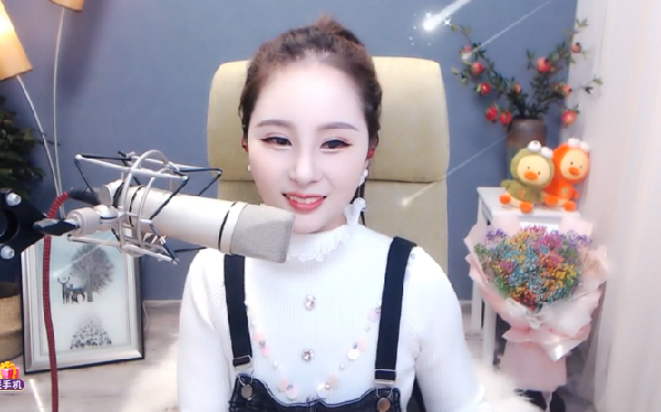 九妹感恩大哥,新年送惊喜!