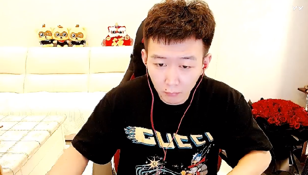 小白龙开播防狙击,团战必备票!