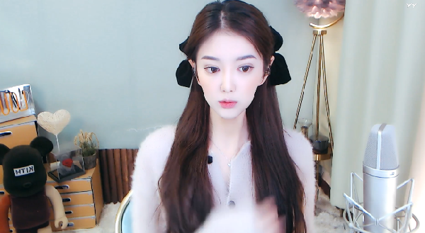 速进女神微凉小清新开播照