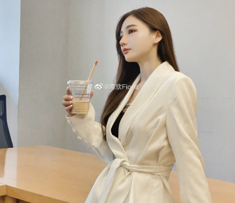 小猫咪暂时补位睿廷公会一姐！