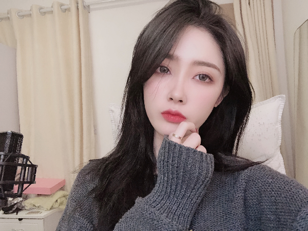 神仙颜值！398美女主播生活照曝光！