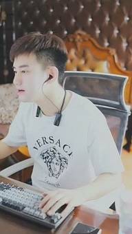阿哲：我天天都与红杏哥问好！