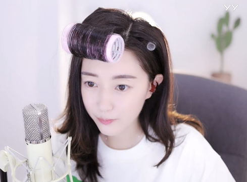 玄觞开播新造型,全YY独一份!