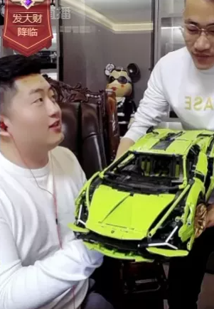 yy日报白龙欲退赛ta千万挺浩