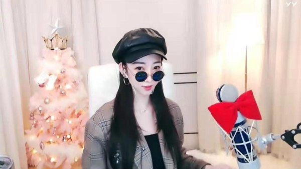 杨大爷开播照来袭,个性十足耀眼