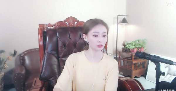 久违了!媳妇代播,热度超大嘎子