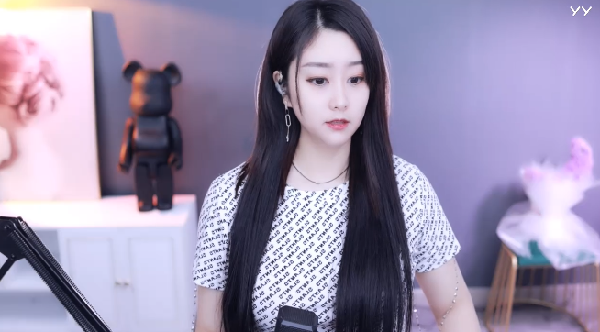菲儿未在七彩,众人加播战公会赛