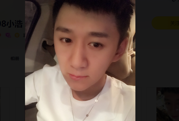 小浩获得奖项,粉丝刷屏:大叔牛