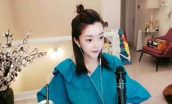 粉丝狂夸气质女神,只因她这么穿