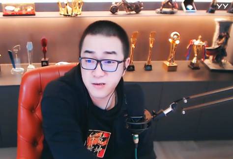 老毕电话被爆破,粉丝半夜问候