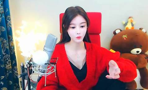 每次打仗学长都与梦莎意见相左