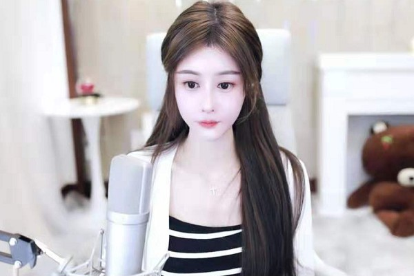 美若天仙!兰梦莎颜值气质惊艳你!
