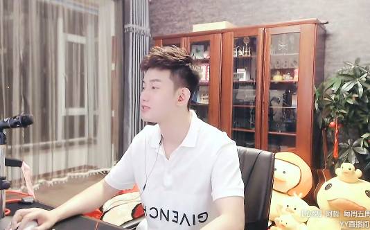 推掉所有事情,阿哲加播只为赚钱