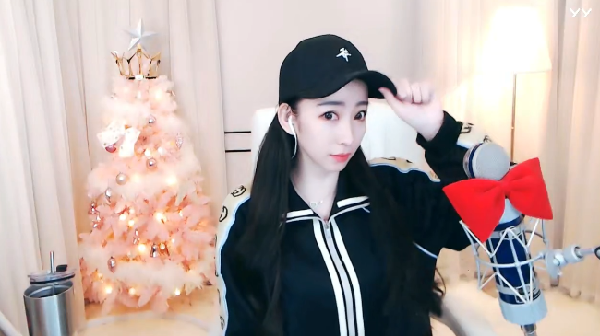 运动气息十足,杨大爷绝美开播照