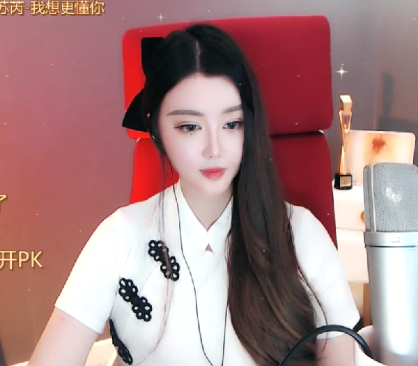 晓夏旗袍出镜，美到让人窒息！