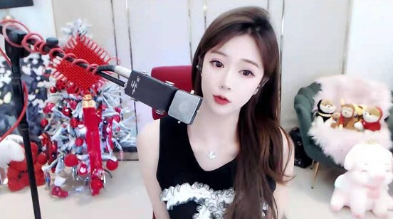 又纯又欲!小天天美得遥不可及