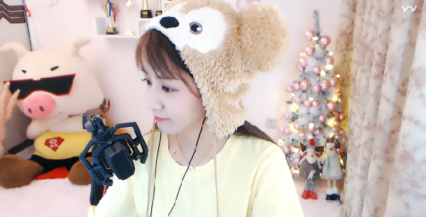 玲珑可爱!文儿随意穿搭萌住粉丝