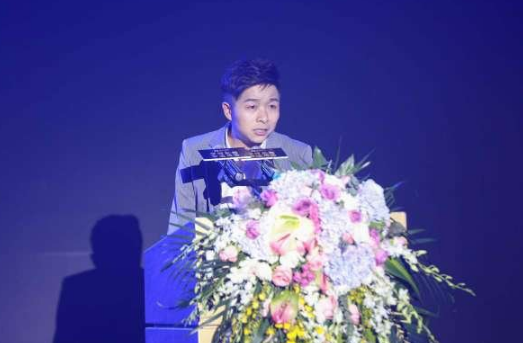 盗刷舞帝后台?华子被众粉丝刷屏