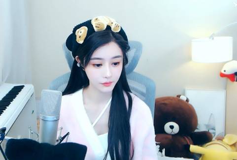 C哥宴请主播,一顿花了一百多万