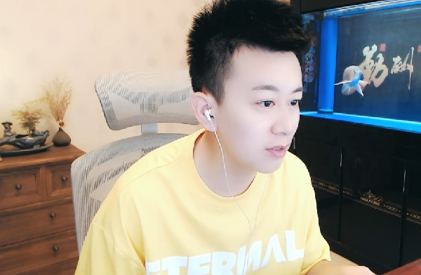 挺哥充值三千万!必进卓越