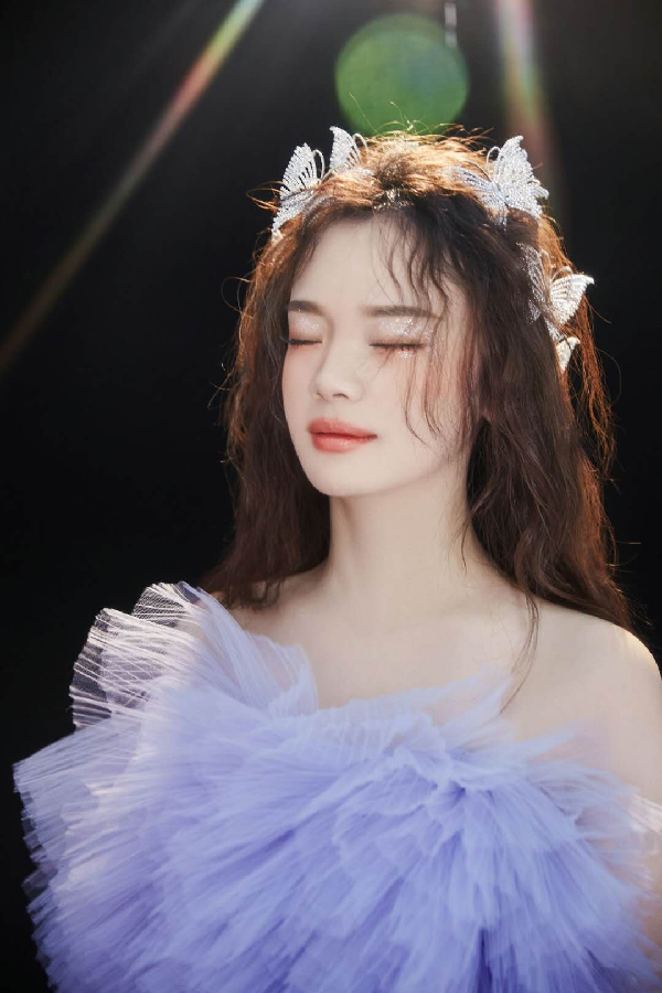 云熙携手师妹夺魁,为经纪人争光