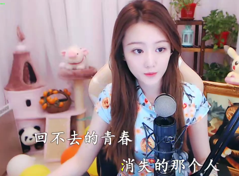清凉!稳baby旗袍装尽显甜美气质