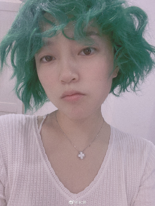 你绝没看过!玄觞绿发冷艳美照