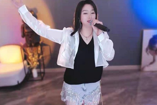 速进收藏!菲儿全身出镜魅力四射!