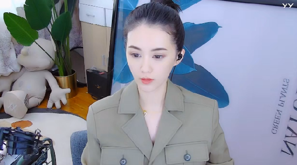 穿搭标杆!时尚达人小金娃美照