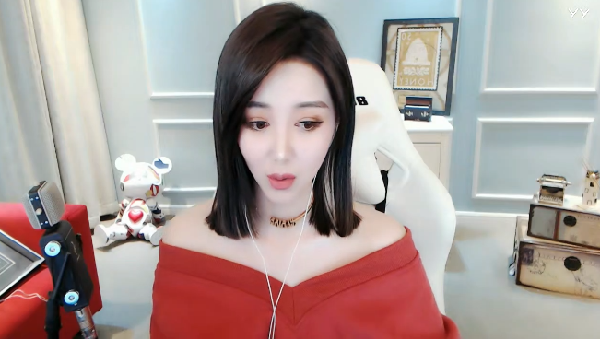 绝对惊艳你!静静火辣风格开播