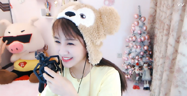 玲珑可爱!文儿随意穿搭萌住粉丝