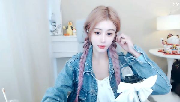 双马尾女神兰梦莎绝美开播照